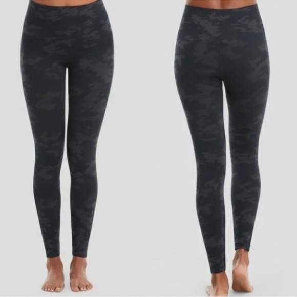 Spanx Black Gray Camo Look at Me Now Leggings L - Picture 1 of 4
